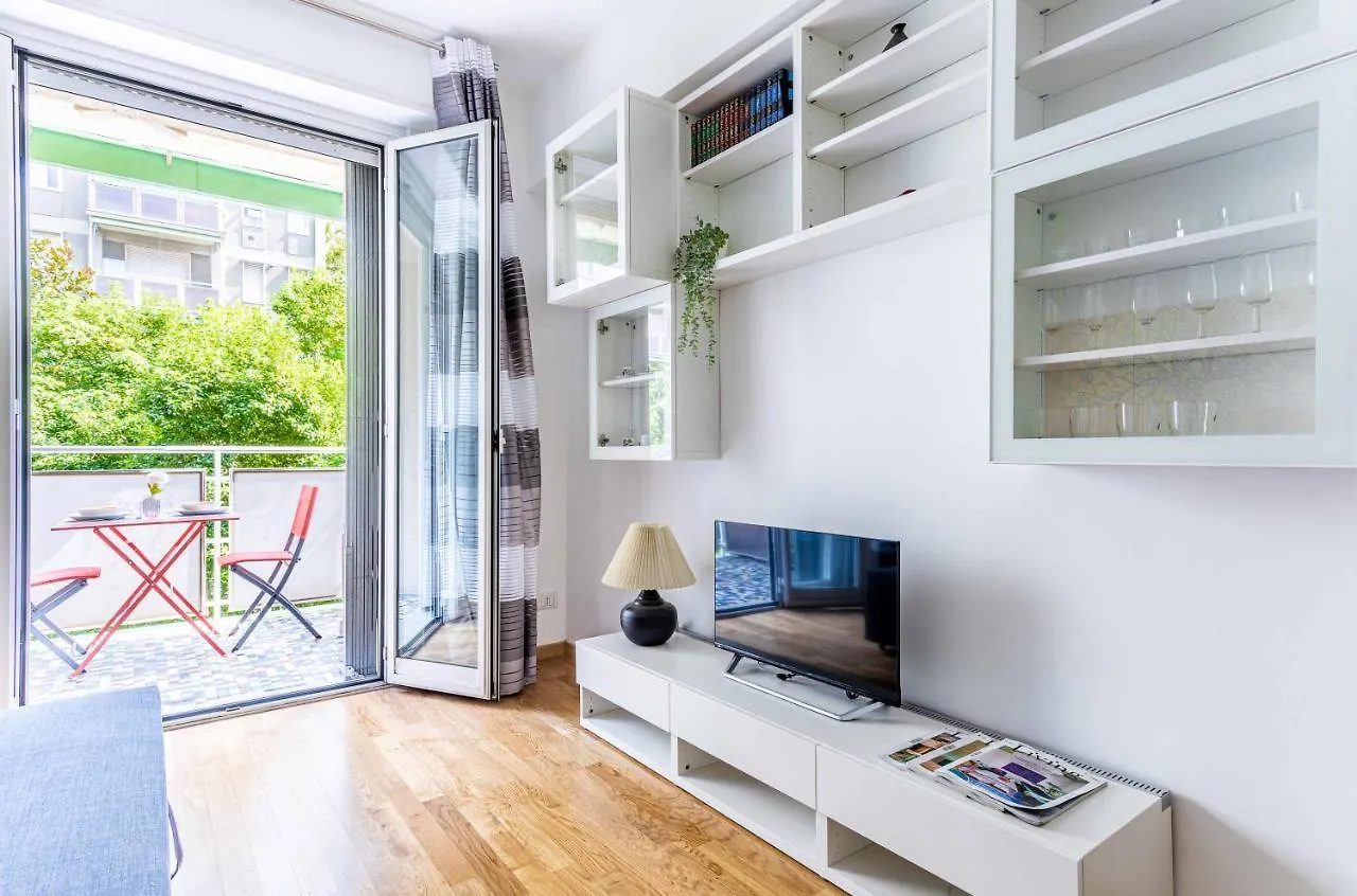 Joivy Adorable Flat With Balcony location