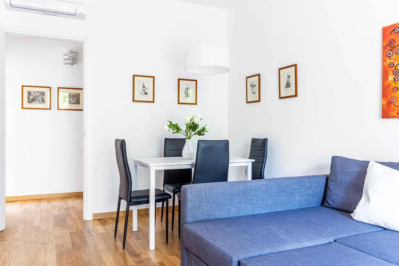 Appartamento Joivy Adorable Flat With Balcony Milano