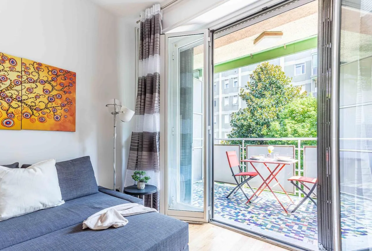 Appartamento Joivy Adorable Flat With Balcony Milano